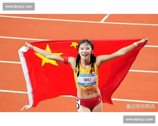 颜值实力双冠！吴艳妮狂飙 12 秒 96 创亚洲最佳